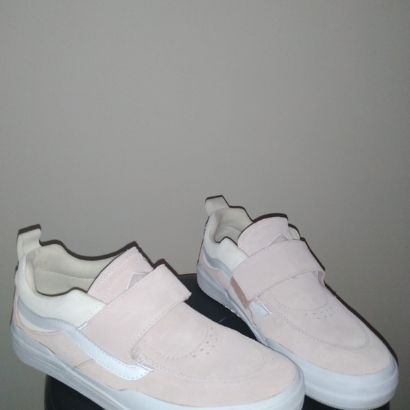 Vans Shoes Size 8 - Picture 3 of 5